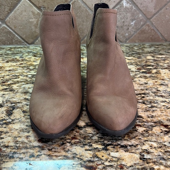 Steve Madden Adelphie Brown Tan Leather Boots Size 9 - Picture 2 of 11